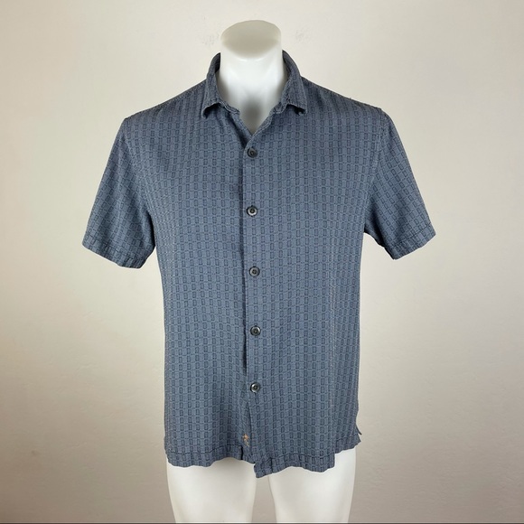 Tommy Bahama 100% Silk Shirt - Picture 3 of 7